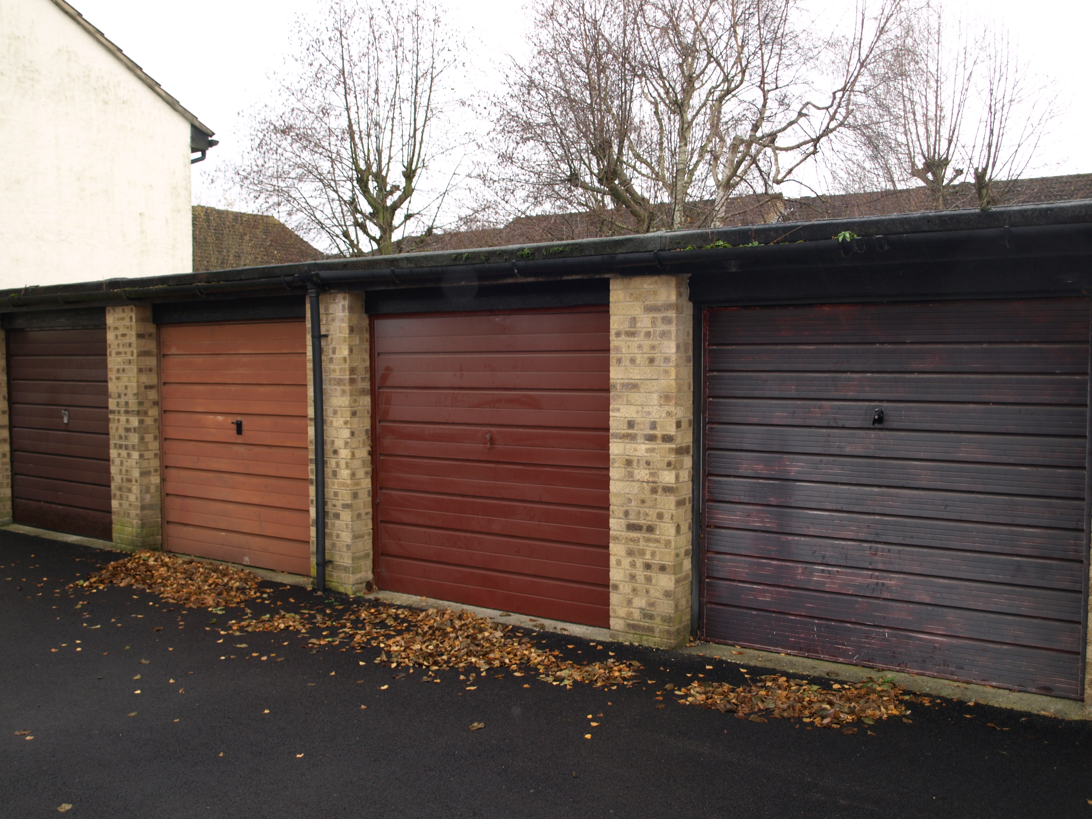 Garage in Block
