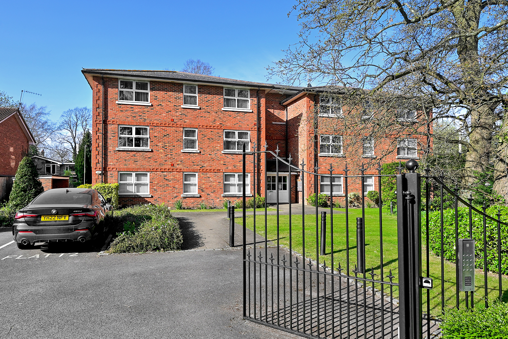 Guildford Road East  Farnborough  Farnborough  GU14