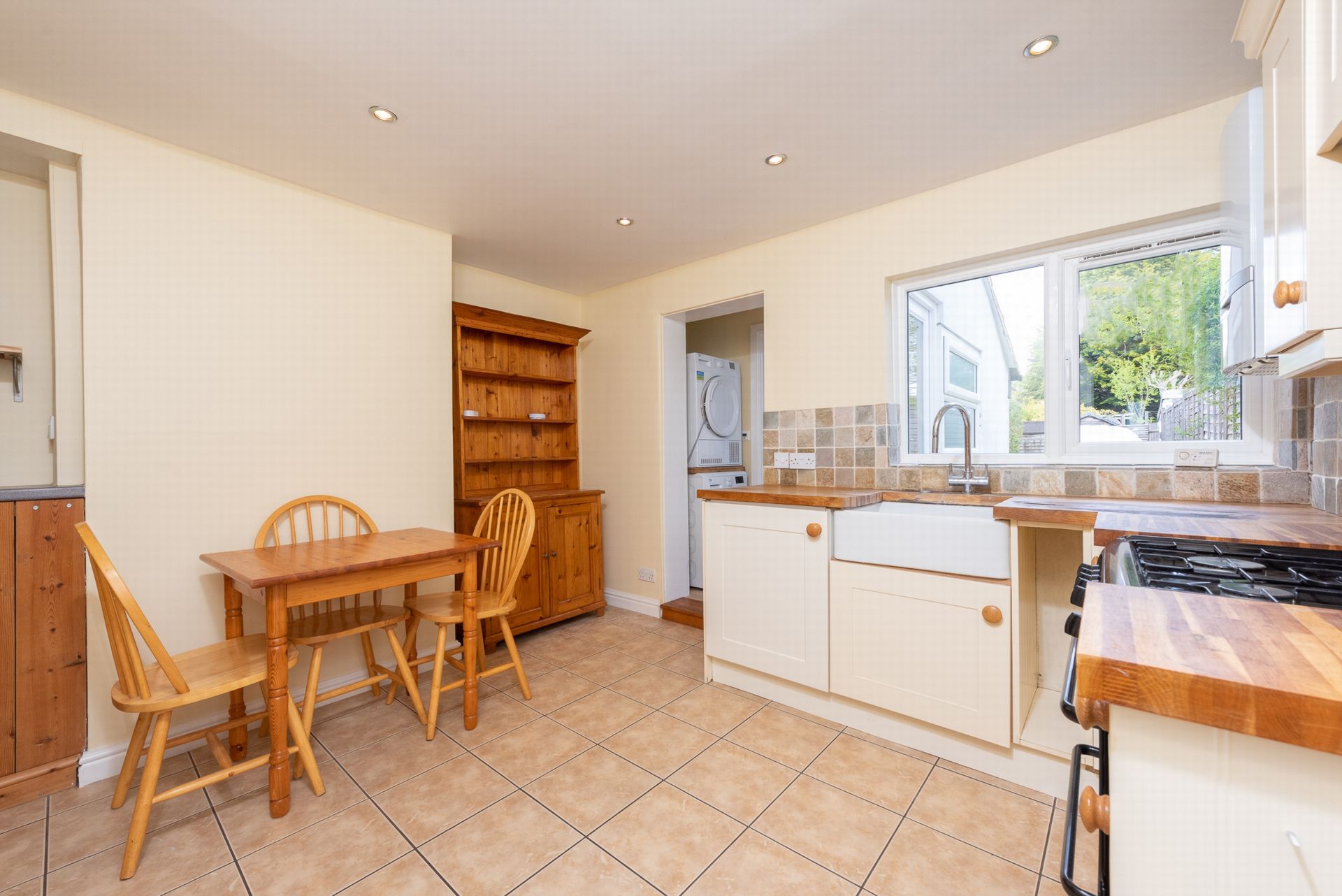 Property For Sale Reading Road, North Camp, GU14 2 Bedroom End Of
