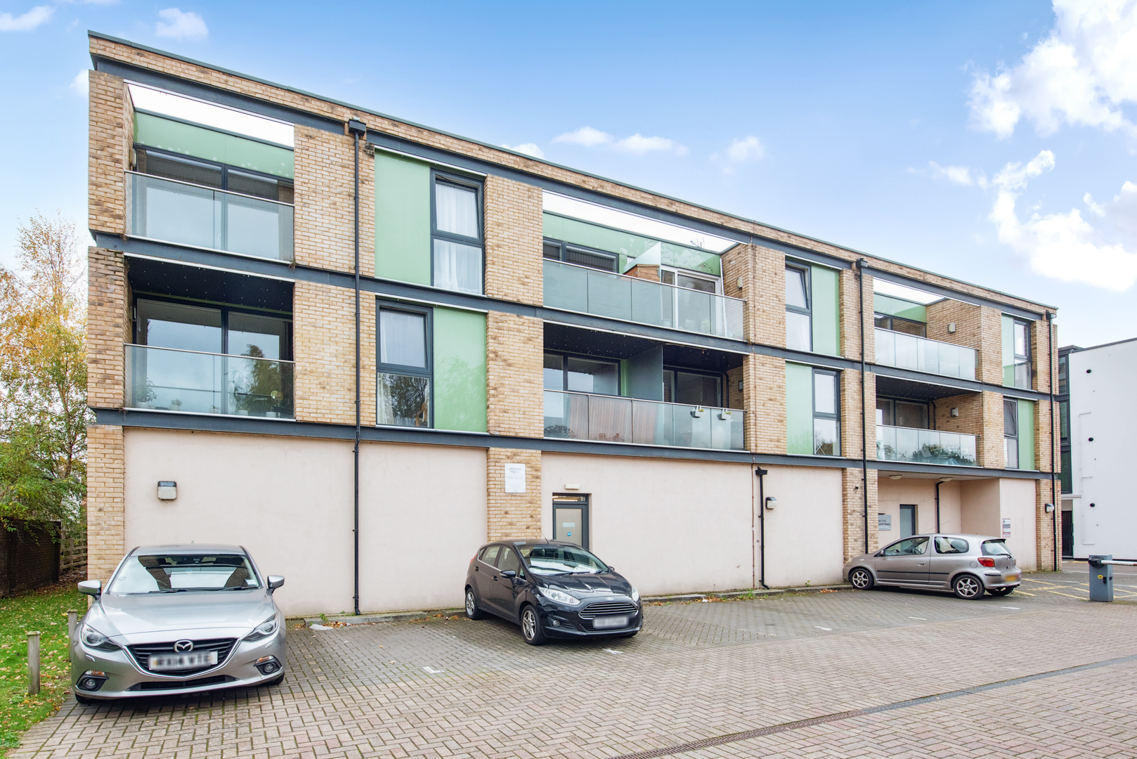 Goldsworth Road  Woking  GU21