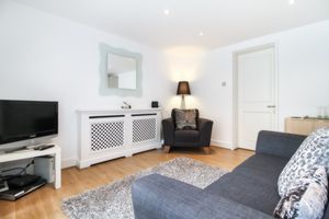 Hermitage Wall  Wapping  E1W