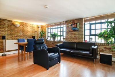 Photo 8, Wapping Wall, London, E1W