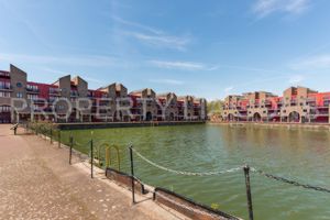 Maynards Quay Wapping E1W