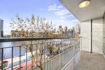 Selsdon Way Canary Wharf E14