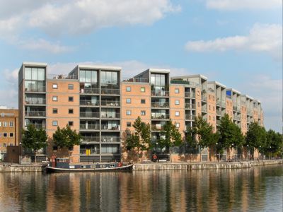 Selsdon Way Canary Wharf E14