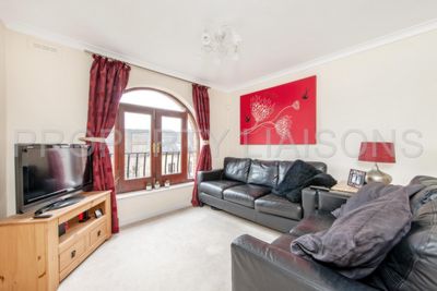 Photo 7, Kennet Street, Wapping, E1W