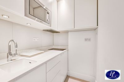 Duke Street. James  London  SW1Y