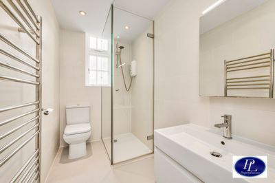 Duke Street. James  London  SW1Y