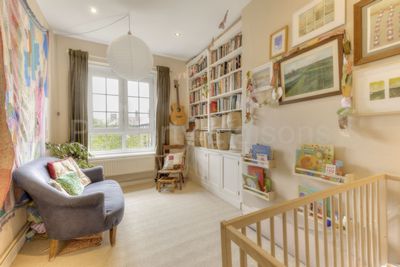 Reardon Street  London  E1W