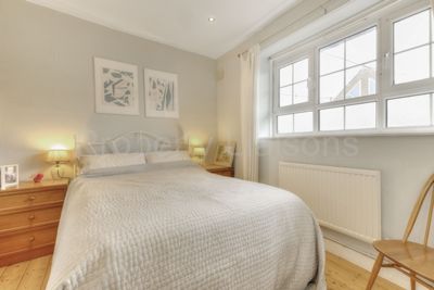 Reardon Street  London  E1W