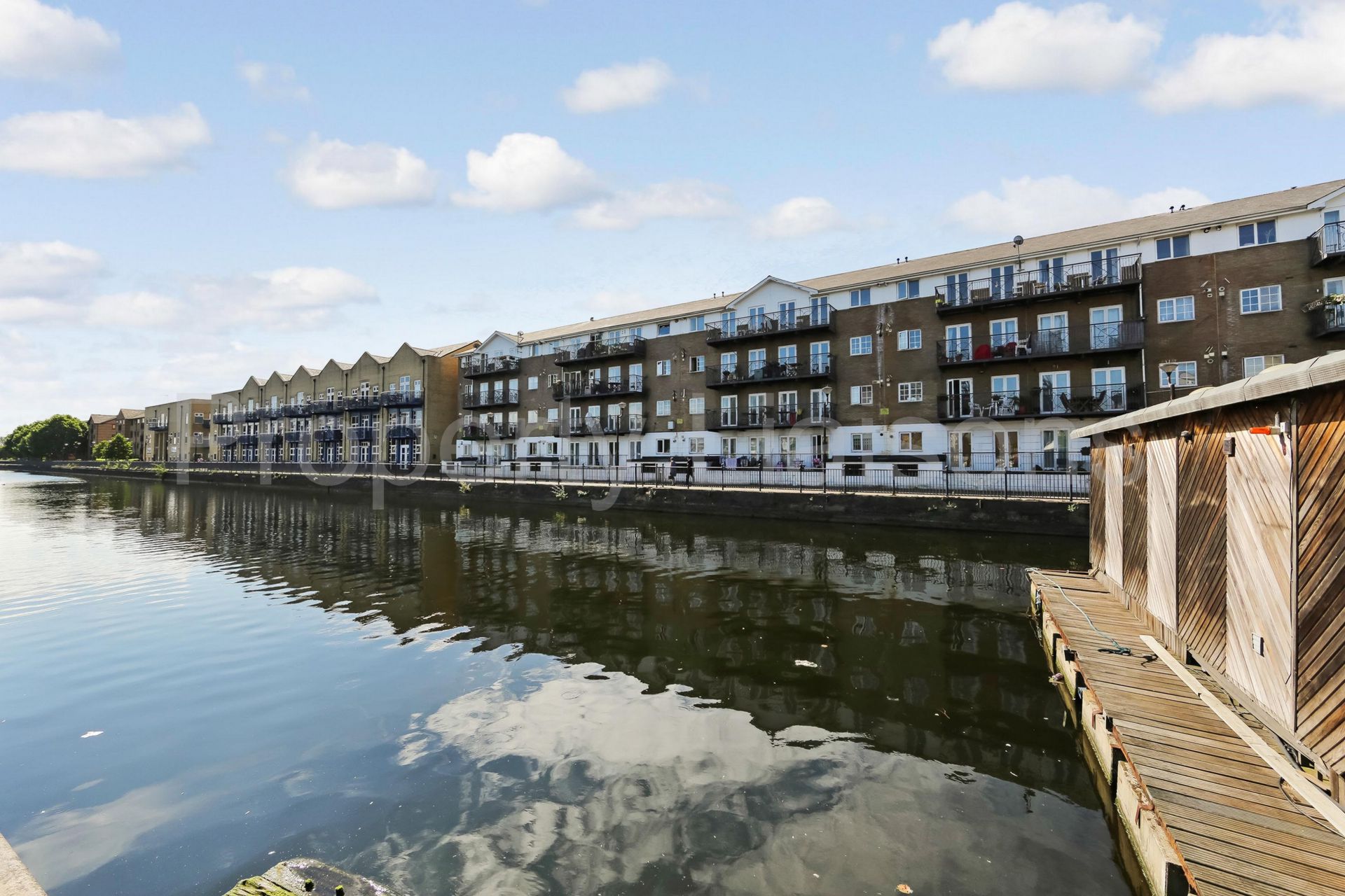 Dockers Tanner Road  Isle Dogs  E14