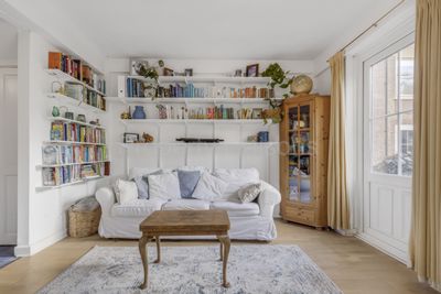 Photo 6, Milk Yard, London, E1W