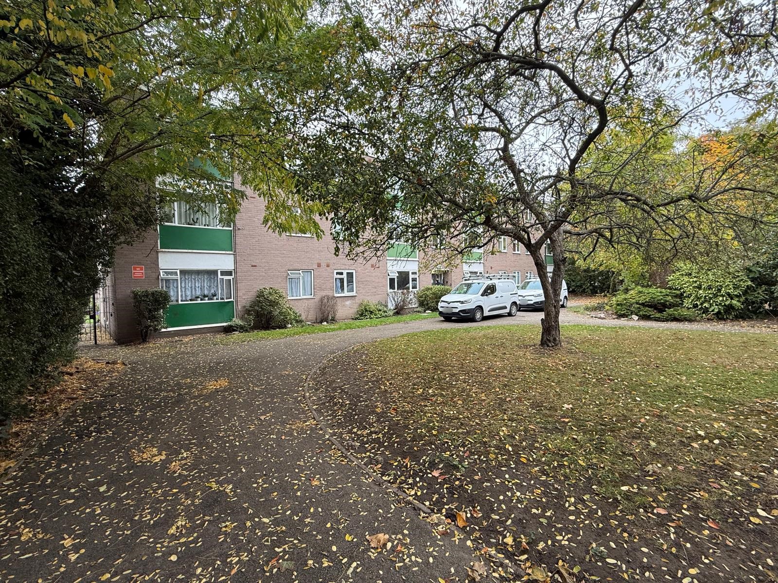 Bromley Road  Catford  SE6
