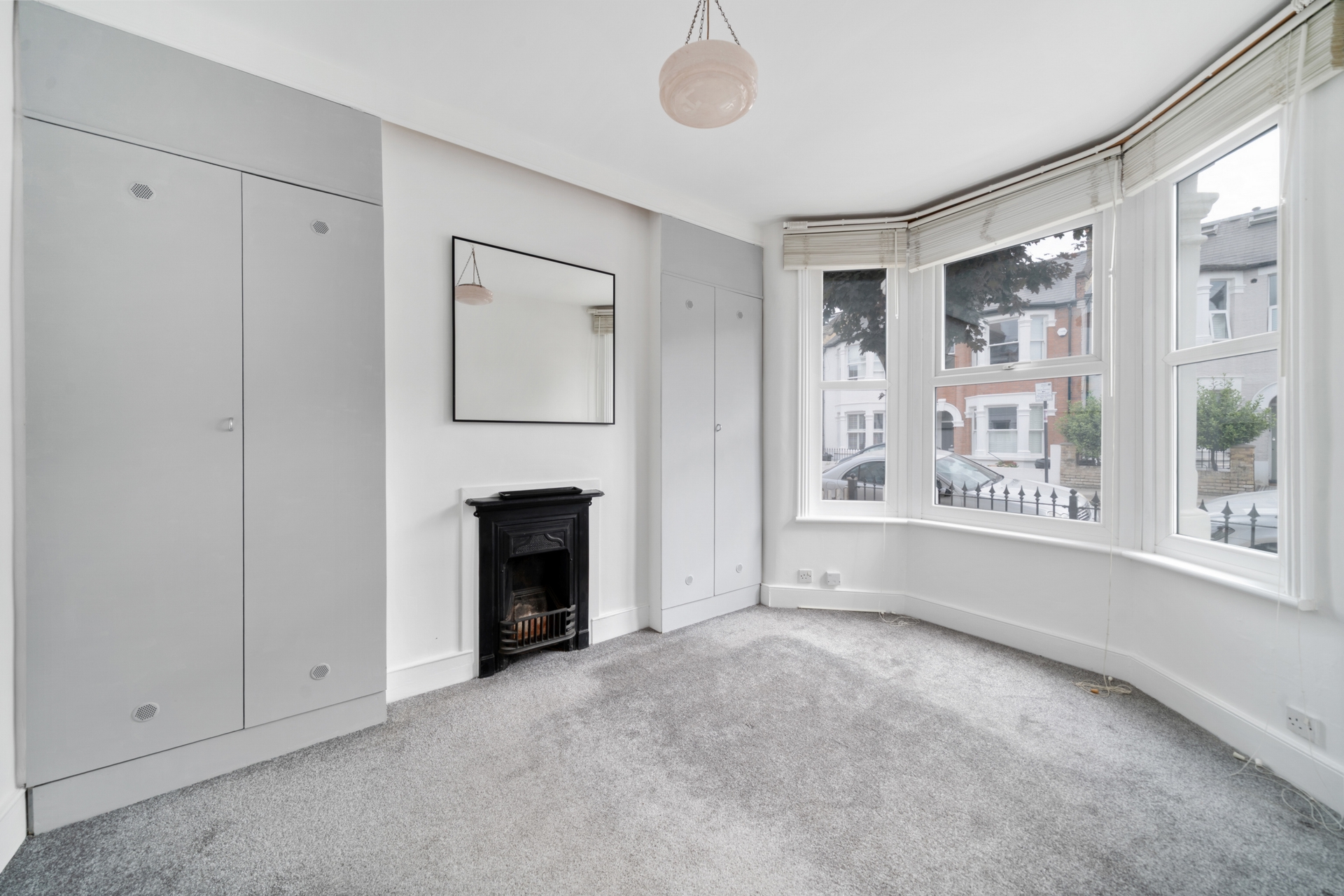 Strathville Road  Earlsfield  SW18