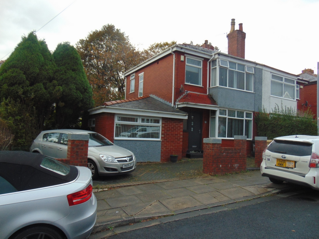 Clunton Avenue  Bolton  BL3