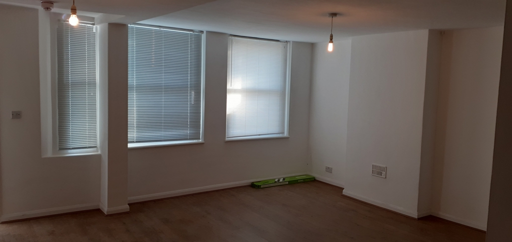 Lounge /Diner with blinds to windows