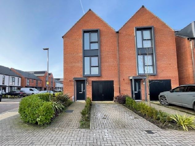 Newtonmore Drive  Manor Kingsway  DE22