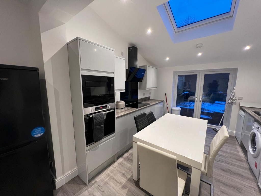 Arnesby Road  Lenton  NG72EA